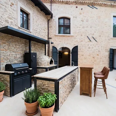 Sessania Villa *